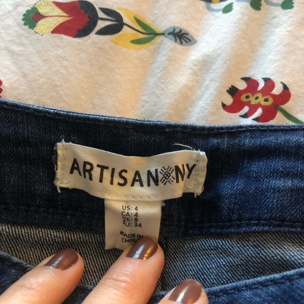 NWOT Artisan NY jeans - Picture 3 of 6